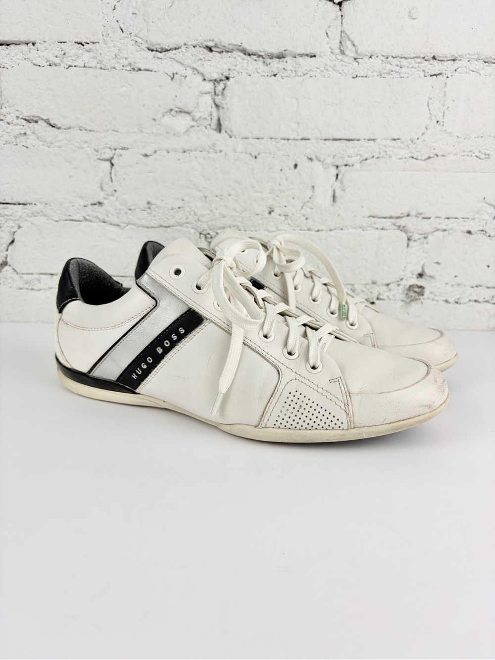 Hugo Boss Saturn Leather White Black Laced Low Top Sneakers 42